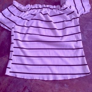 Off the shoulders crop top